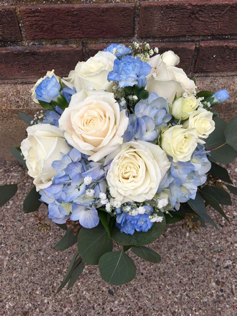 The Perfect Blue Carnation Wedding Bouquet For 2023 - jenniemarieweddings