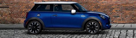 MINI Cooper Hardtop 2 Door Trim Levels: Interior, Seating & Trunk