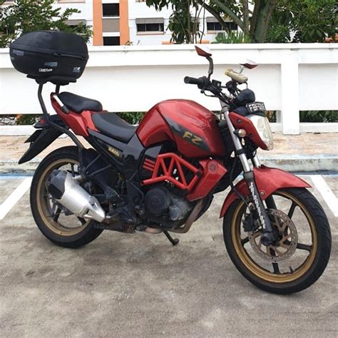 Yamaha FZ16 Motorcycle Rental Singapore | Vroom Leasing