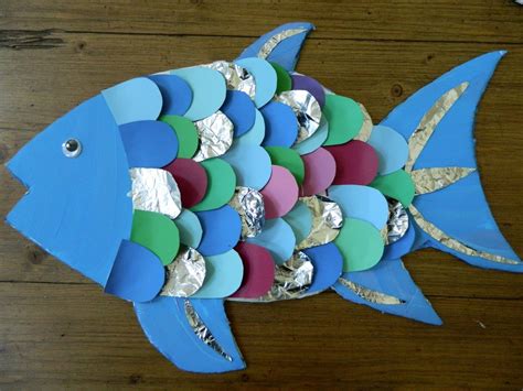 DSCN8600.JPG (1600×1200) | Rainbow fish crafts, Rainbow fish activities ...