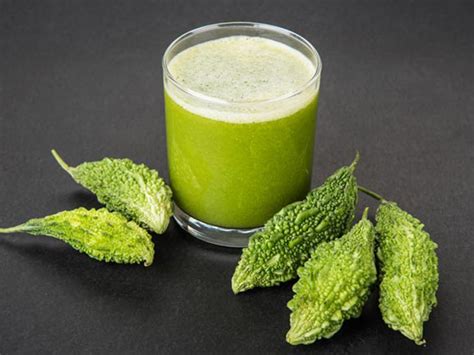 Bitter melon Juice's 7 Health Benefits - SakaSaka.net