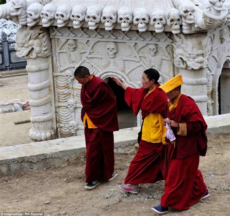 TheNextPicture: Tibetan Sky Burial