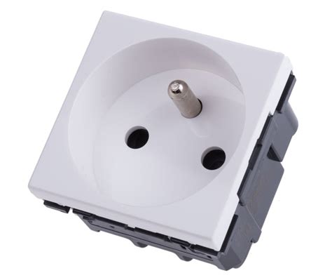 572021 Legrand | Legrand White 1 Gang Plug Socket, 16A, Type E - French ...