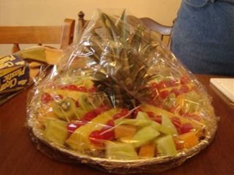 How to Make a Beautiful Hawaiian Fruit Platter - Great for Potlucks ...