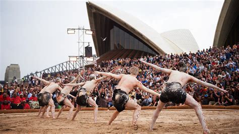 Indigenous dancers reach for the stars at Opera House