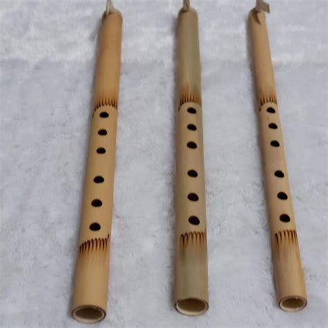 Seruling Bambu/ Suling Bambu/ Alat Musik Tiup Tradisional | Lazada ...