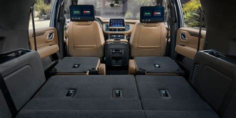 2023 Chevy Suburban Interior | Major World