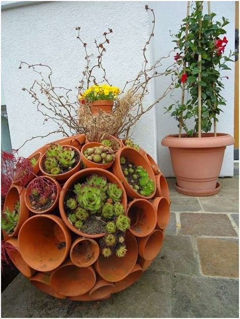 15 Awesome Ideas to Decorate Your Home with Terracotta Pots