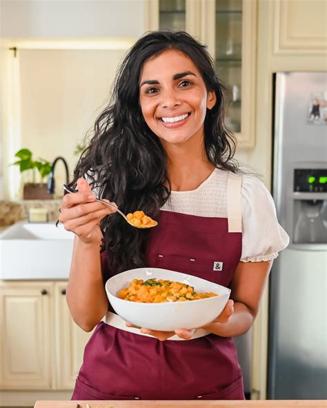 A Week of Must-Make Vegan Dinners from Nisha Vora of Rainbow Plant Life ...