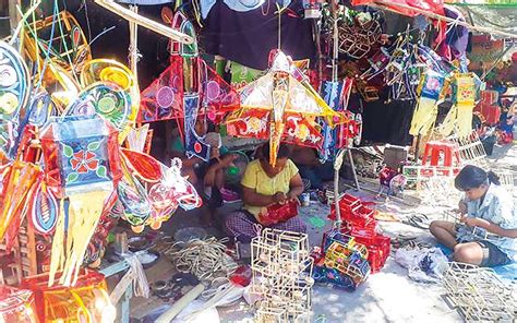 Myanmar Traditional Lanterns Reaching Mandalay Market For Thadingyut ...