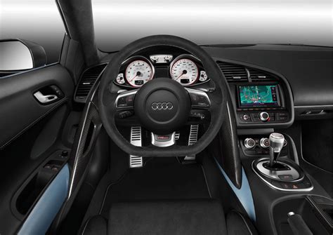 Audi R8 GT Spyder Interior - Car Body Design