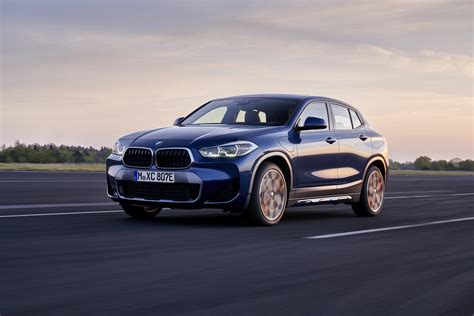 WORLD PREMIERE: BMW X2 xDrive25e -- BMW's Smallest Hybrid