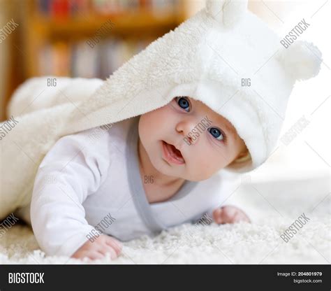 Baby Girl Blue Eyes Image & Photo (Free Trial) | Bigstock