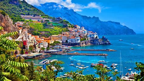 Amalfi Coast Italy, Very Beautiful Seaside Panorama - Traveldigg.com