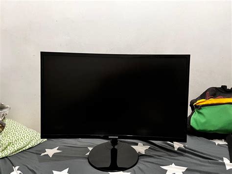 Samsung 24 inch monitor (curved), Computers & Tech, Desktops on Carousell