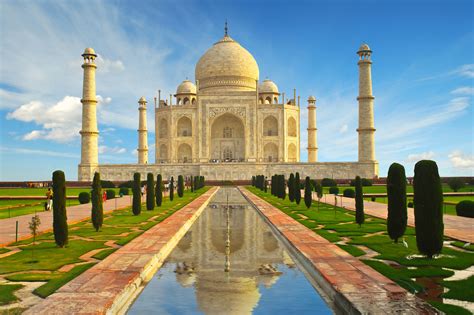 Taj Mahal Reflection - 4K Ultra HD Wallpaper