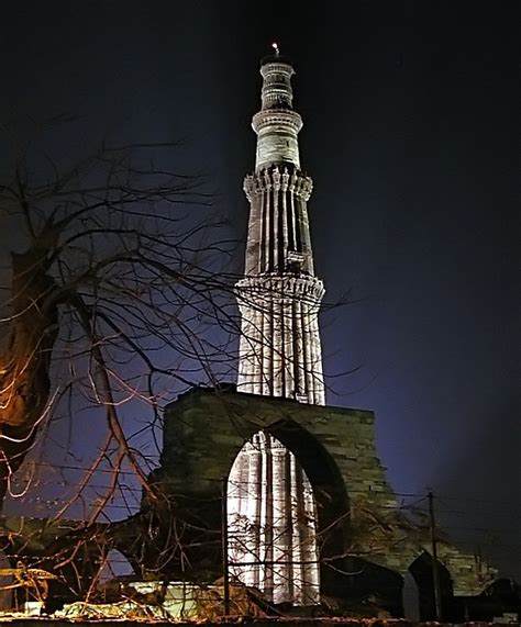 Qutab Minar Historical Facts and Pictures | The History Hub