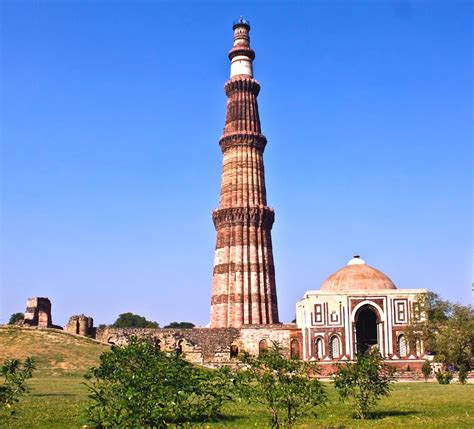 Qutub Minar of Delhi, Delhi tourism, Delhi travel guide, Qutab Minar