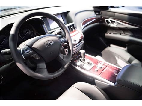 2016 Infiniti Q70: 84 Interior Photos | U.S. News