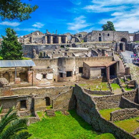 Pompeii Archaeological Park - A city that vanished in one night