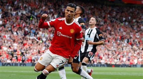 Cristiano Ronaldo debut double as Manchester United overwhelm Newcastle ...