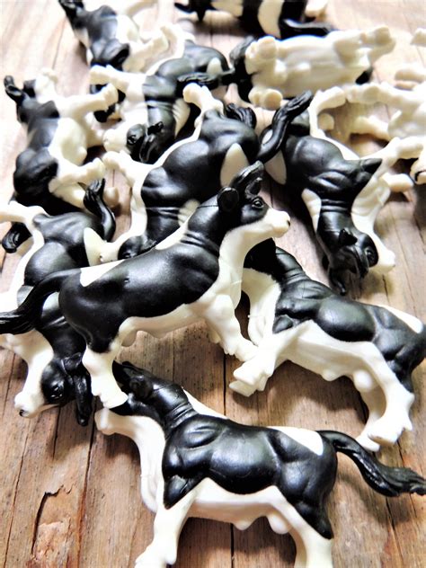 Plastic Toy Cows for sale | Only 3 left at -60%