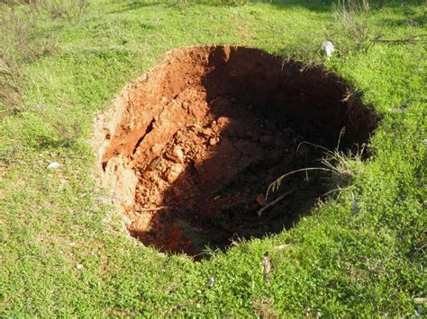 Know the Signs of an Underground Water Leak and Sinkholes - Water Leak ...