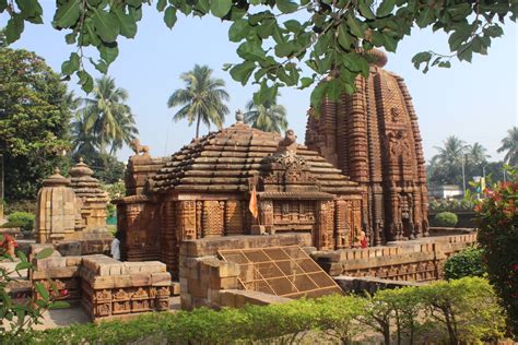 Travelogue...... BORN TO TRAVEL: SIDDHESHWAR TEMPLE ODHISHA 10 TH CENTURY