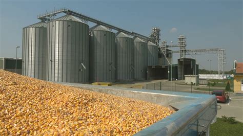 What you need to pay attention while using a corn silo?