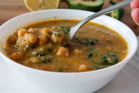 20-Minute Chickpea Soup | Easy Vegan Recipe - Beauty Bites