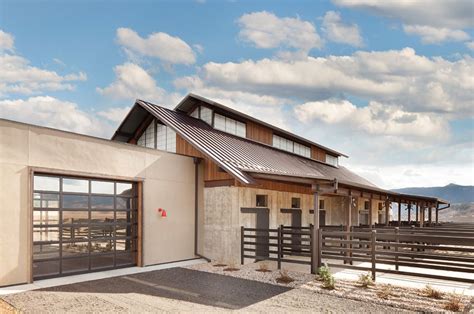 Tour a Modern Horse Property in Colorado - STABLE STYLE | Luxury horse ...