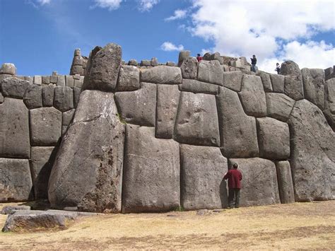 Knorr Architecture Blog: Alien Architecture at Sacsayhuaman