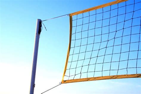 How To Put Volleyball Net Up - SimpleSportSteps.com