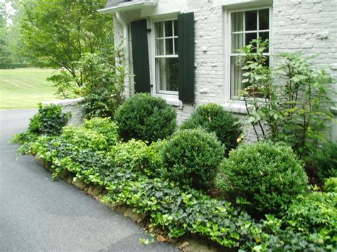 58 Front Yard Bushes Landscaping : Garden Design