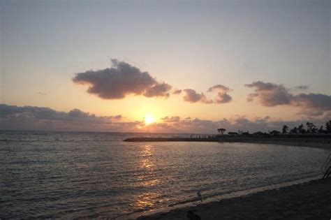 Sunset beach Okinawa,Japan 2013 | Okinawa japan, Okinawa, Beach sunset