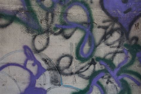 Black Purple Spray Paint Graffiti - Texture X