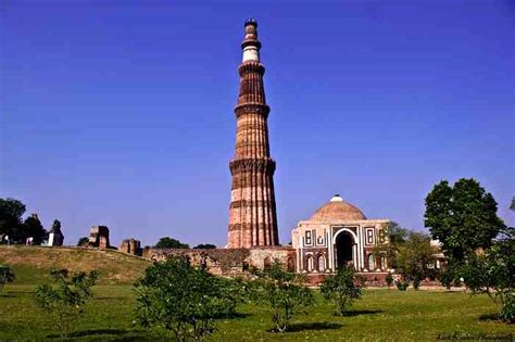 Qutub Minar Delhi - History, Architecture, Visit Timing & Entry Fee