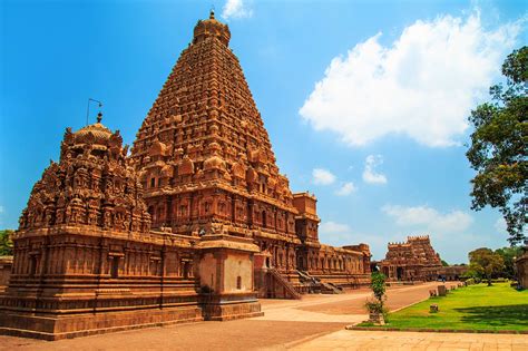 Best Tourist Places in Tamil Nadu for Holiday Trips