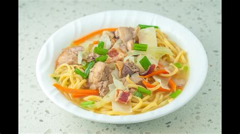 FILIPINO Chicken Noodle Soup - Panlasang Pinoy - YouTube