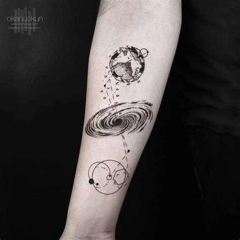 Black hole tattoo. | Tatuagens geométricas, Boas ideias para tatuagem ...