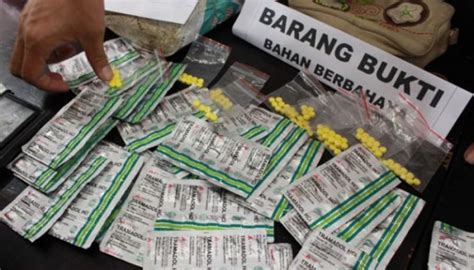 Detak Banten - Jual Obat Keras, Toko Kecantikan Digerebek Polisi