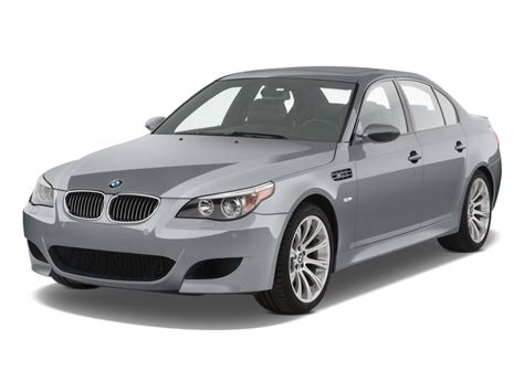 BMW Cars Online: 2010 BMW M5 - Review Summary