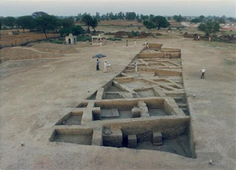 Evidence Suggests Rakhigarhi Was A Major Harappan Centre | Mystery of India