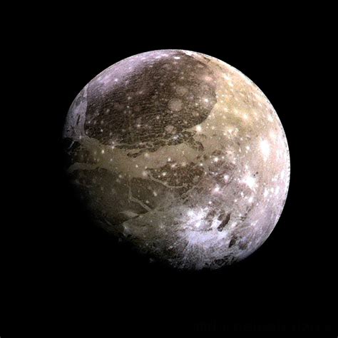 Jupiter’s "singing moon" Ganymede. Facts about the largest Jovian moon