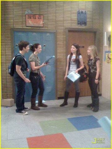 Image - Icarly-behind-the-scenes-01.jpg | iCarly Wiki | FANDOM powered ...