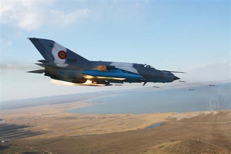 The F-4 Phantom vs. the MiG-21: Which Was Better?