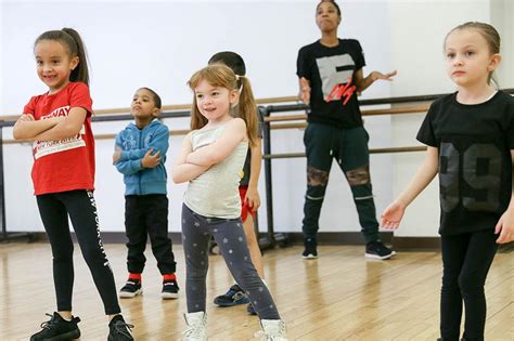 Hip-Hop Dance Class (Ages 2 - 4 Years) (Dance) | KidPass