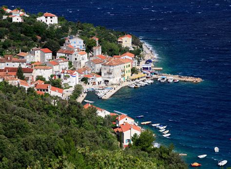 Croatian island – Cres – Relive Yachts