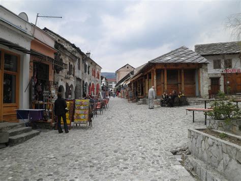 File:Mostar Old Town.jpg - Wikimedia Commons