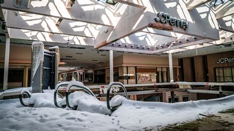 Snow fills abandoned Rolling Acres Mall